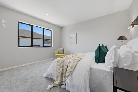 Photo of property in 716c Massey Road, Mangere, Auckland, 2022