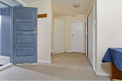 Photo of property in 7 Heather Place, Sunnynook, Auckland, 0620