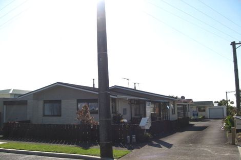 Photo of property in 3/14 Burns Street, Westown, New Plymouth, 4310