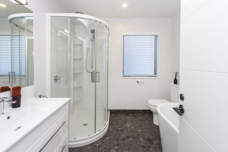 Photo of property in 17 Kakapo Lane, Redwood, Christchurch, 8051