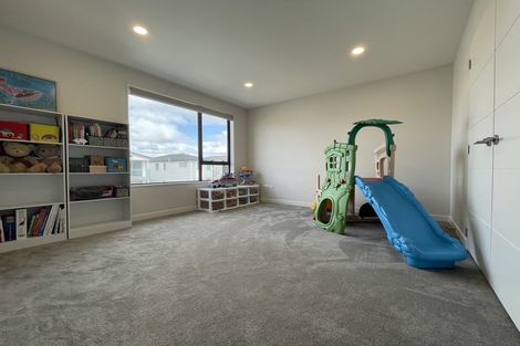 Photo of property in 10 Silvereye Road, Hobsonville, Auckland, 0616