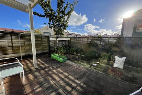 Photo of property in Tuscany Towers, 56/1 Ambrico Place, New Lynn, Auckland, 0600