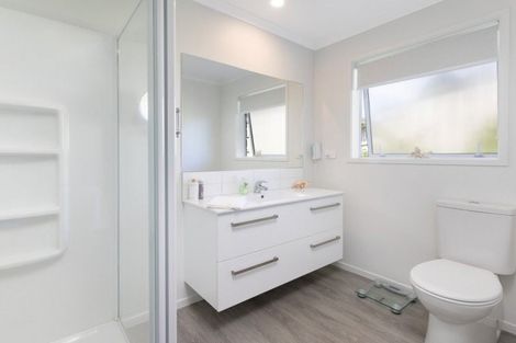 Photo of property in 18 Ellesmere Close, Pyes Pa, Tauranga, 3112