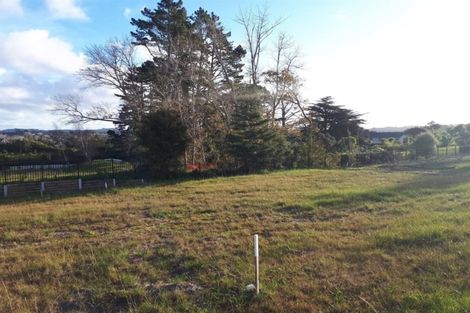 Photo of property in 11 Grenache Way, Kumeu, 0810