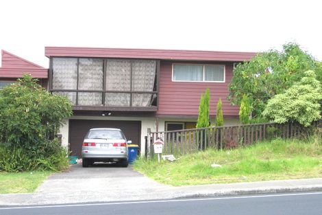 Photo of property in 1/312a Glenfield Road, Glenfield, Auckland, 0629