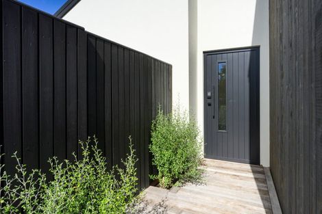 Photo of property in 46 Napier Road, Terrace End, Palmerston North, 4410