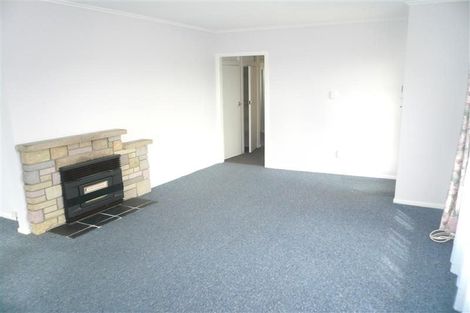 Photo of property in 34 Woodford Avenue, Henderson, Auckland, 0610