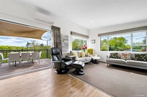 Photo of property in 332a Karaka Road, Karaka, Drury, 2578