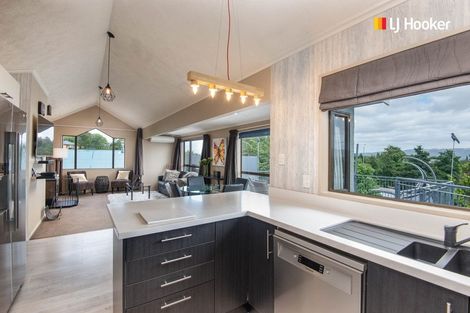 Photo of property in 17 Braeside, Kinmont Park, Mosgiel, 9024