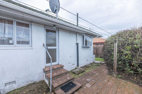 Photo of property in 406 Main North Road, Redwood, Christchurch, 8051