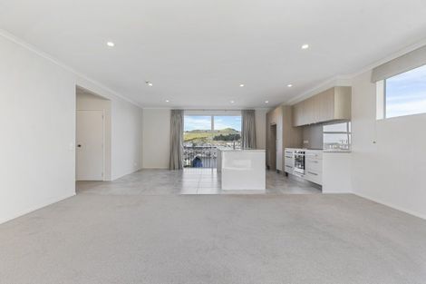 Photo of property in 38 Magma Crescent, Stonefields, Auckland, 1072
