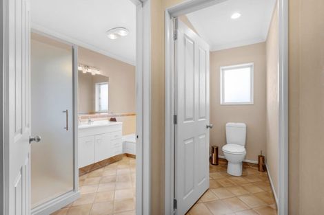 Photo of property in 79 Broadway, Stratford, 4332