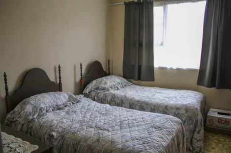 Photo of property in 68 Clifden Highway, Tuatapere, 9691