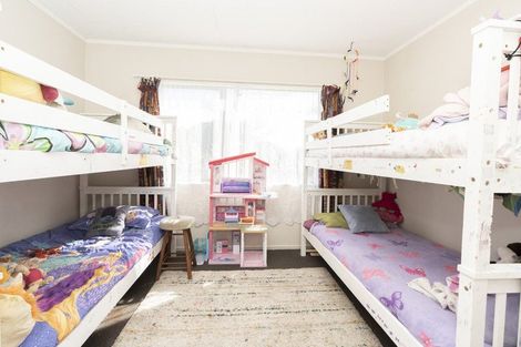 Photo of property in 25b Ross Crescent, Fairfield, Hamilton, 3214