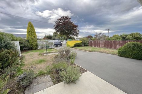Photo of property in 3 Verran Place, Fendalton, Christchurch, 8052