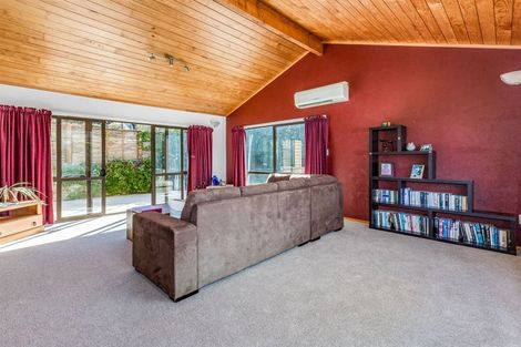 Photo of property in 7 Ration Lane, Whitby, Porirua, 5024