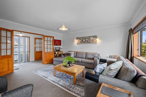 Photo of property in 6 Argyle Place, Highlands Park, New Plymouth, 4312