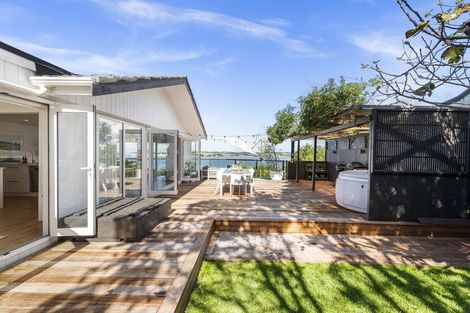 Photo of property in 785 Whangaparaoa Road, Manly, Whangaparaoa, 0930