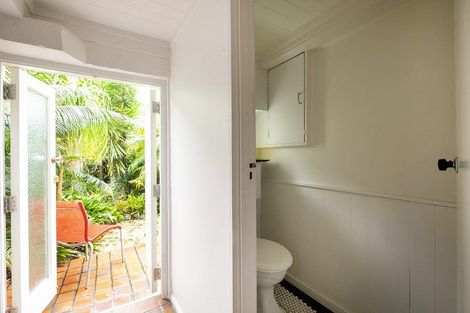 Photo of property in 155 Hinemoa Street, Birkenhead, Auckland, 0626