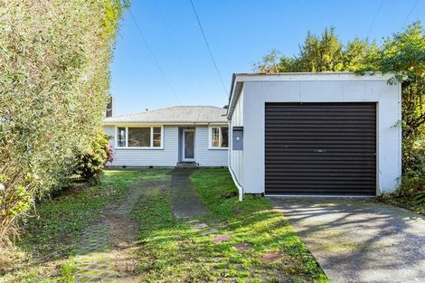 Photo of property in 15 Kiriwai Road, Paremata, Porirua, 5024