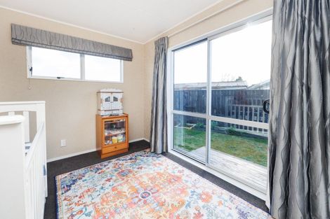 Photo of property in 28 Cascade Crescent, Westbrook, Palmerston North, 4412