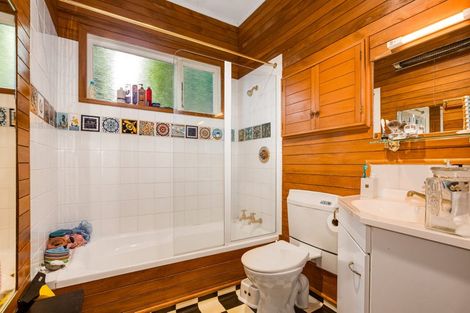 Photo of property in 20 Tawa Street, Eastbourne, Lower Hutt, 5013