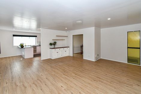 Photo of property in 1/16 Wood Street, Papakura, 2110