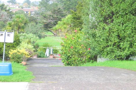 Photo of property in 15 Albatross Road, Red Beach, 0932