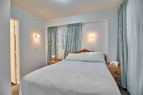 Photo of property in 32 Moorgreen Heights, Torbay, Auckland, 0630