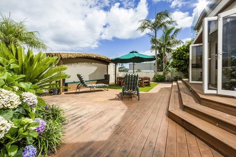 Photo of property in 254a Hurstmere Road, Takapuna, Auckland, 0622