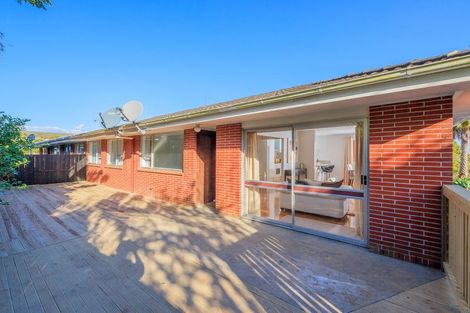 Photo of property in 1/251 Forrest Hill Road, Forrest Hill, Auckland, 0620