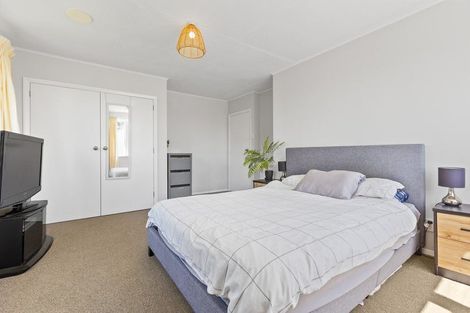 Photo of property in 94 Cook Street, Marfell, New Plymouth, 4310