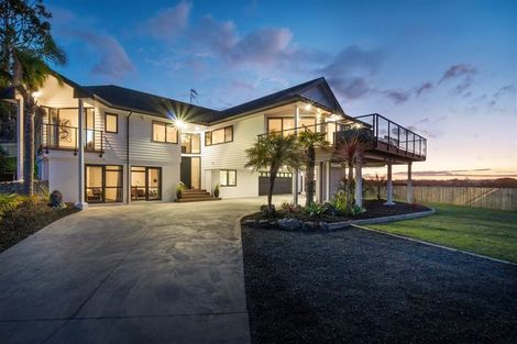 Photo of property in 5 Ti Tree Lane, Stanmore Bay, Whangaparaoa, 0932