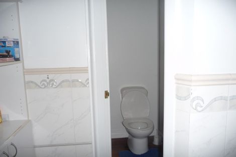 Photo of property in 1615 Great North Road, Waterview, Auckland, 1026