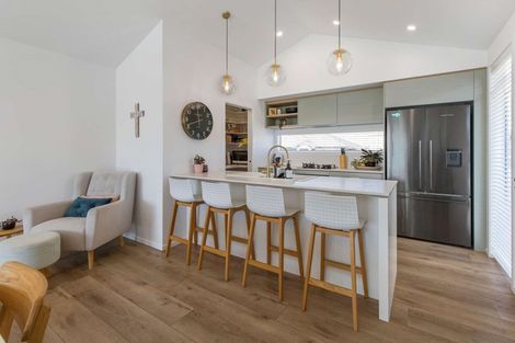 Photo of property in 29 Kotiate Street, Papamoa Beach, Papamoa, 3118