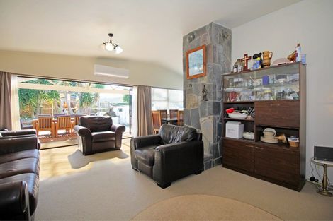 Photo of property in 5 Dreadon Road, Manurewa, Auckland, 2102