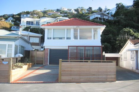 Photo of property in 109 Marine Parade, Seatoun, Wellington, 6022