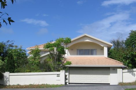 Photo of property in 28 Arirang Rise, Pinehill, Auckland, 0632