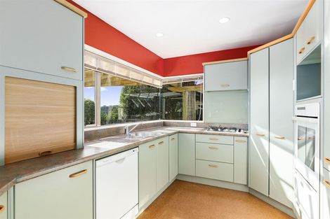 Photo of property in 2 Glengavel Grove, Papakowhai, Porirua, 5024