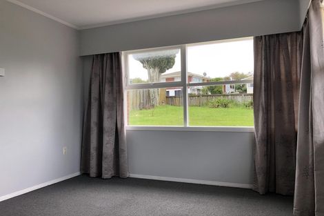Photo of property in 16 Chequers Avenue, Glenfield, Auckland, 0629