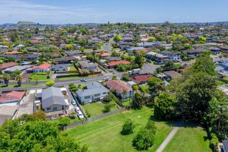 Photo of property in 1/57 Meadway, Sunnyhills, Auckland, 2010