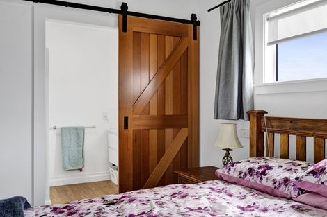 Photo of property in 297 Radnor Road, Midhirst, Stratford, 4394