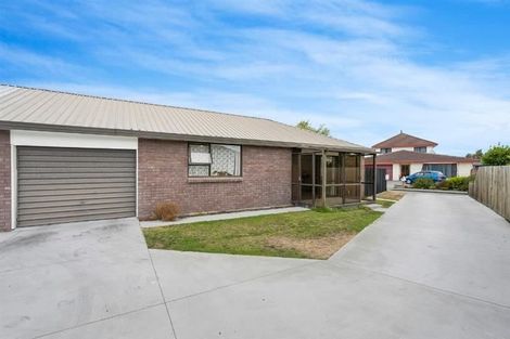 Photo of property in 1/27 Aberfoyle Place, Parklands, Christchurch, 8083