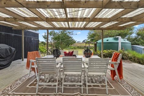 Photo of property in 104 Kaihau Road, Karioitahi, Waiuku, 2683