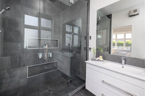 Photo of property in 138 Innes Road, St Albans, Christchurch, 8052