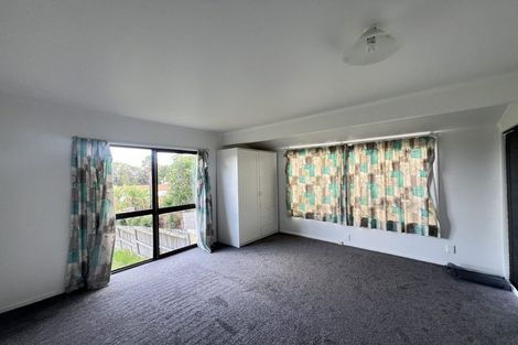 Photo of property in 1/260 Sunset Road, Windsor Park, Auckland, 0632
