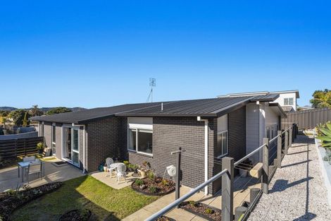 Photo of property in 33 Omega Place, Coastlands, Whakatane, 3120