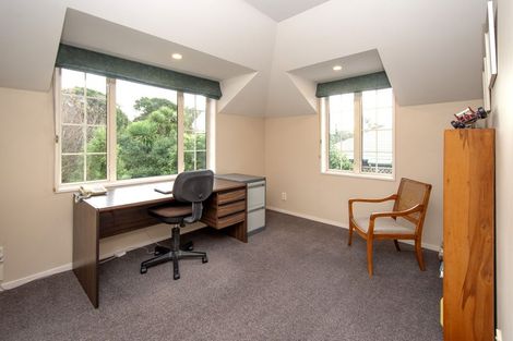 Photo of property in 98a Warren Crescent, Hillmorton, Christchurch, 8025