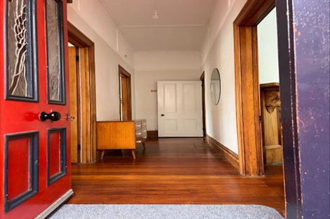 Photo of property in 5 Mcintyre Avenue, Mount Victoria, Wellington, 6011