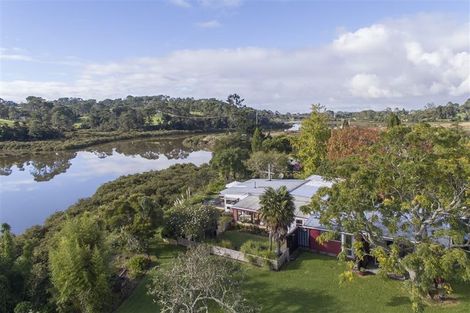 Photo of property in 51 Kent Terrace, Riverhead, 0820